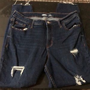 Old navy high rise jeans worn a couple times